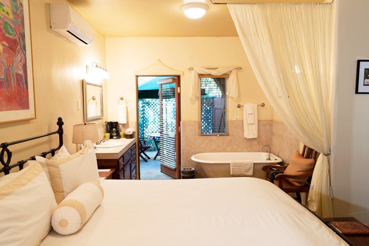 The Emerald Iguana Inn Ojai Zewnętrze zdjęcie